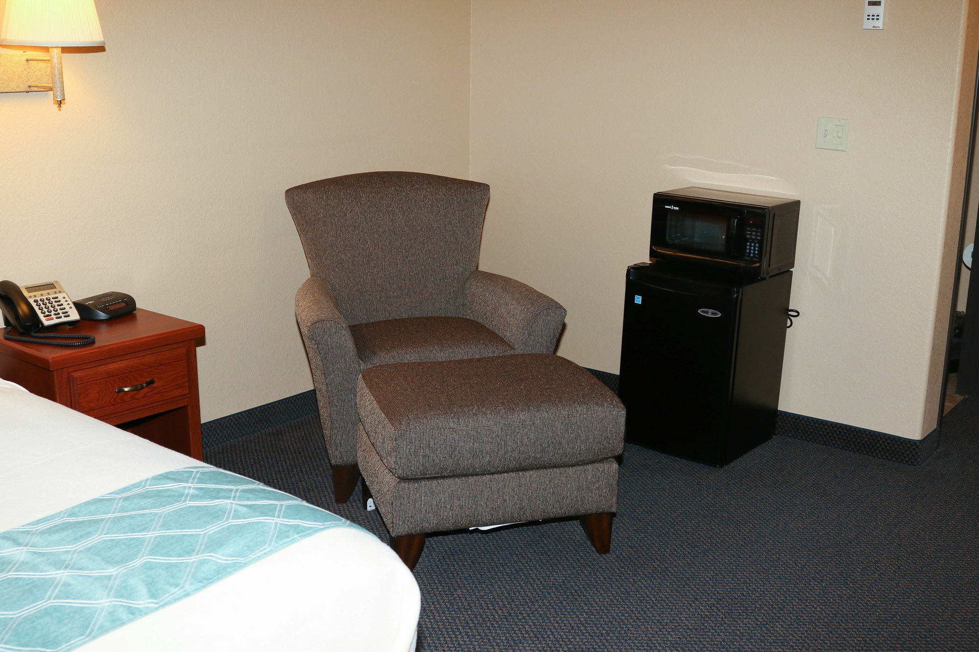 Travelodge By Wyndham Gillette Esterno foto